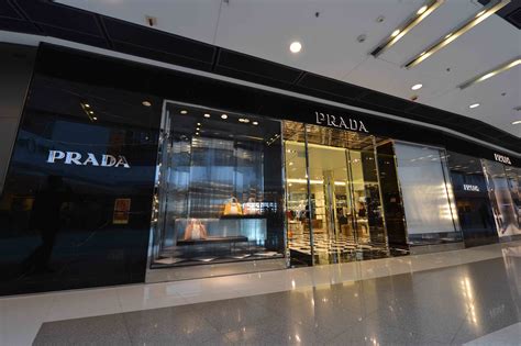 prada ifc|2057 Prada .